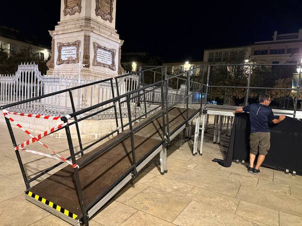 Escenario para el Dia del Orgullo de Malaga