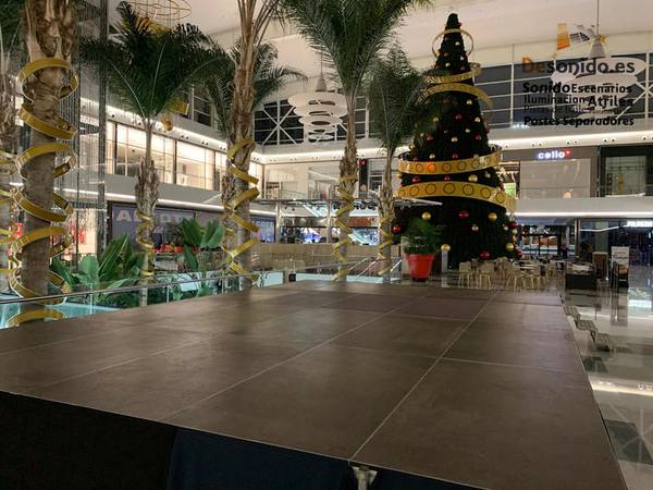 Centro comercial Nevada de Granada