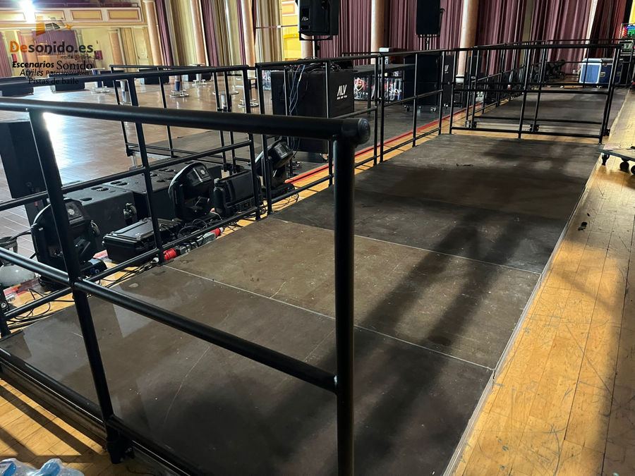 Escenario y palcos VIP