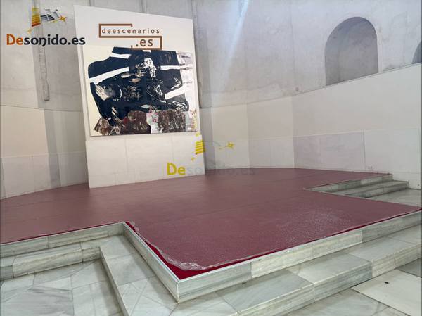 Enmoquetado en el Centro Andaluz de Arte Contemporáneo.