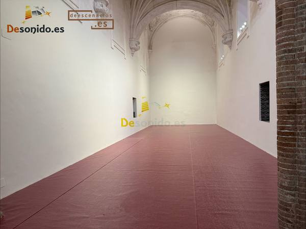 Enmoquetado en el Centro Andaluz de Arte Contemporáneo.
